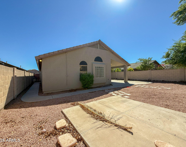 43676 W Wade Drive - Photo Thumbnail 29