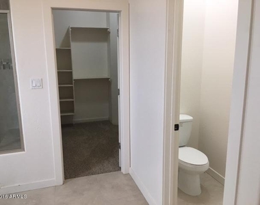 1502 E Dunlap Avenue - Photo Thumbnail 23