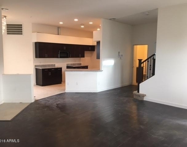 1502 E Dunlap Avenue - Photo Thumbnail 5