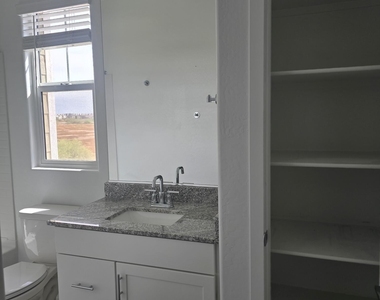 8149 E Petunia Avenue - Photo Thumbnail 6