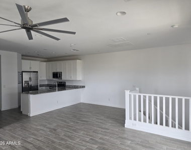 8149 E Petunia Avenue - Photo Thumbnail 4