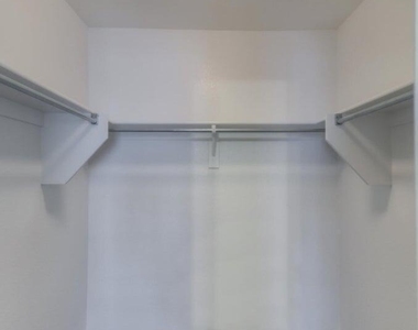 1348 S Mosley Court - Photo Thumbnail 14