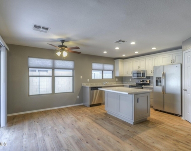 1348 S Mosley Court - Photo Thumbnail 4