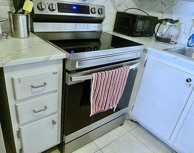 27 Richmond D Crescent - Photo Thumbnail 14