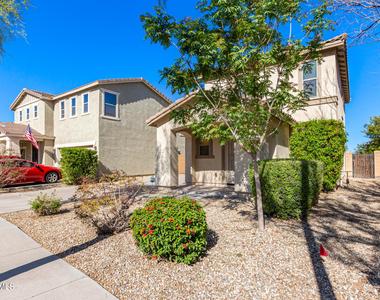 17255 N 184th Drive - Photo Thumbnail 4