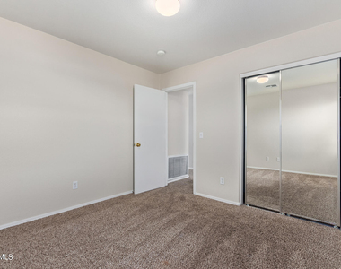 17255 N 184th Drive - Photo Thumbnail 32