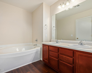 17255 N 184th Drive - Photo Thumbnail 25