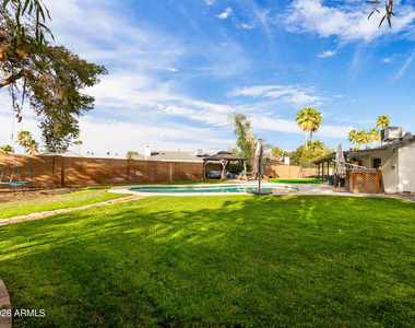2612 W Osage Circle - Photo Thumbnail 24