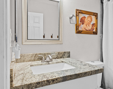2612 W Osage Circle - Photo Thumbnail 12