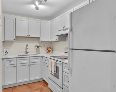 900 Ne 18th Avenue - Photo Thumbnail 9