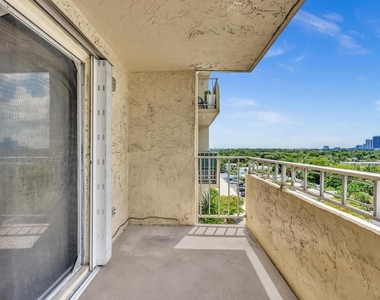 900 Ne 18th Avenue - Photo Thumbnail 21