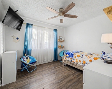 2558 E Baltimore Street - Photo Thumbnail 27
