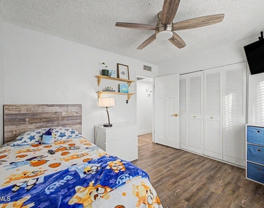 2558 E Baltimore Street - Photo Thumbnail 26