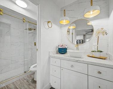 2558 E Baltimore Street - Photo Thumbnail 23