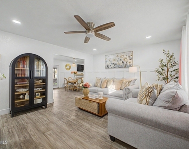 2558 E Baltimore Street - Photo Thumbnail 15