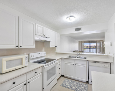 5828 Coral Lake Drive - Photo Thumbnail 3