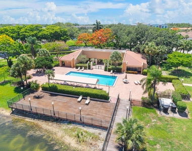 5828 Coral Lake Drive - Photo Thumbnail 34