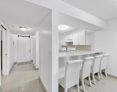 5828 Coral Lake Drive - Photo Thumbnail 7