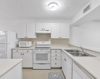 5828 Coral Lake Drive - Photo Thumbnail 2