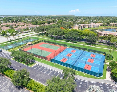 5828 Coral Lake Drive - Photo Thumbnail 38