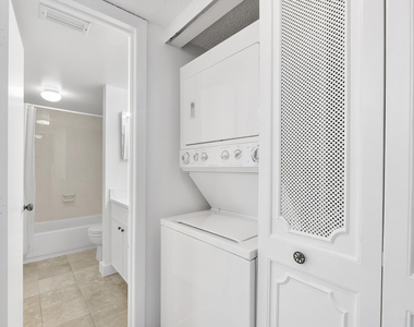 5828 Coral Lake Drive - Photo Thumbnail 21