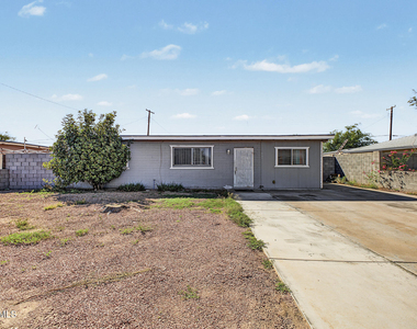 919 E Vineyard Road - Photo Thumbnail 6