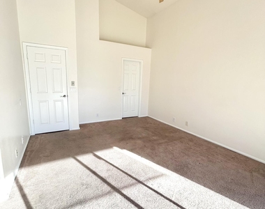 3552 S Cosmos Drive - Photo Thumbnail 11