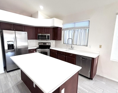 3552 S Cosmos Drive - Photo Thumbnail 6