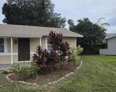 18451 Spanish Isles Place - Photo Thumbnail 1