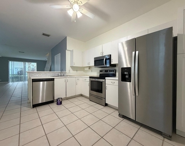 3947 San Simeon Lane - Photo Thumbnail 8