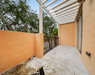 10560 Sw Stephanie Way - Photo Thumbnail 37