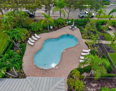 10560 Sw Stephanie Way - Photo Thumbnail 16