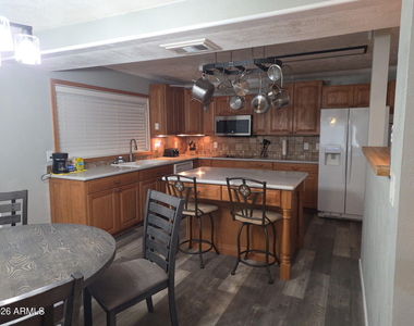 908 N Queen Mary Way - Photo Thumbnail 6