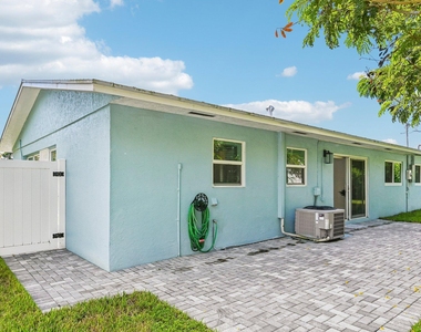 371 Saturn Avenue - Photo Thumbnail 26
