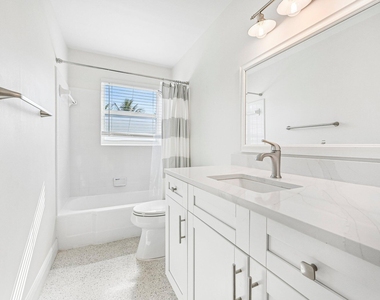 371 Saturn Avenue - Photo Thumbnail 17