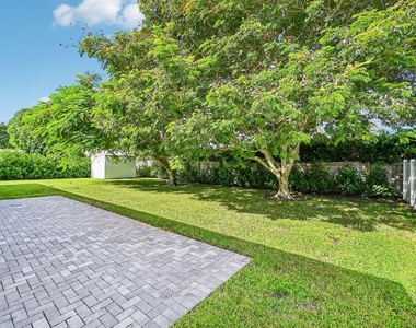 371 Saturn Avenue - Photo Thumbnail 27