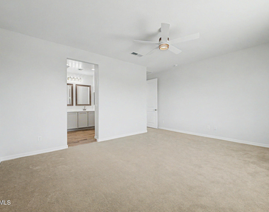 13329 W Lariat Lane - Photo Thumbnail 16
