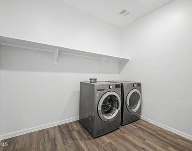 13329 W Lariat Lane - Photo Thumbnail 25