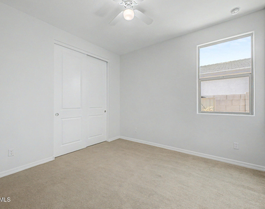 13329 W Lariat Lane - Photo Thumbnail 19