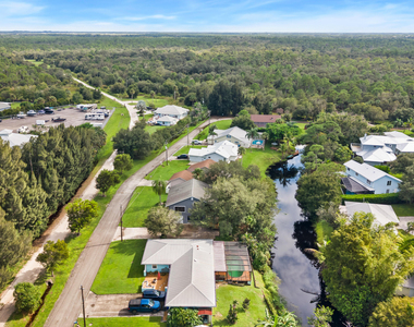 8070 Se River Lane - Photo Thumbnail 24
