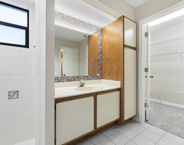 8070 Se River Lane - Photo Thumbnail 15