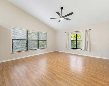 8070 Se River Lane - Photo Thumbnail 6
