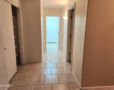 15923 W Post Drive - Photo Thumbnail 12