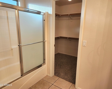 15923 W Post Drive - Photo Thumbnail 16