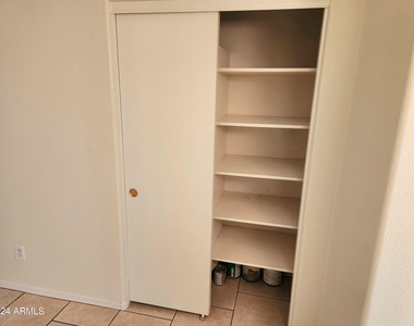 15923 W Post Drive - Photo Thumbnail 13