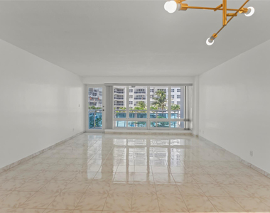 3430 Galt Ocean Drive - Photo Thumbnail 6