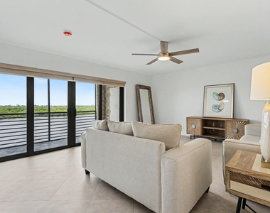 3200 N Ocean Drive - Photo Thumbnail 5