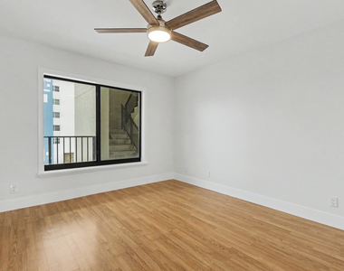 3200 N Ocean Drive - Photo Thumbnail 40