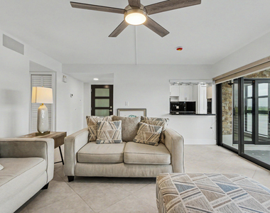 3200 N Ocean Drive - Photo Thumbnail 38
