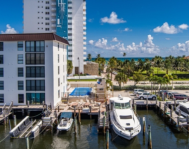 3200 N Ocean Drive - Photo Thumbnail 9